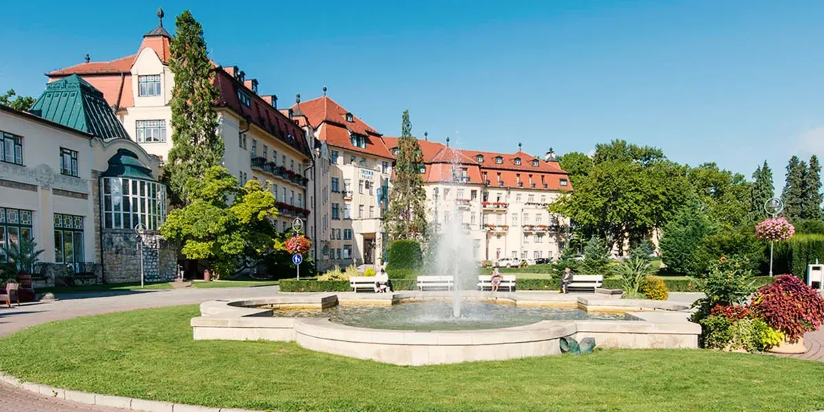 Kur in Piešťany: Was Sie vor der Anreise wissen sollten