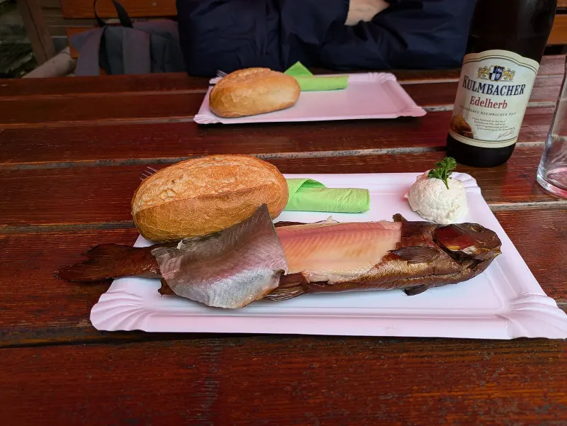 Kulháň + frisch geräucherte Forelle