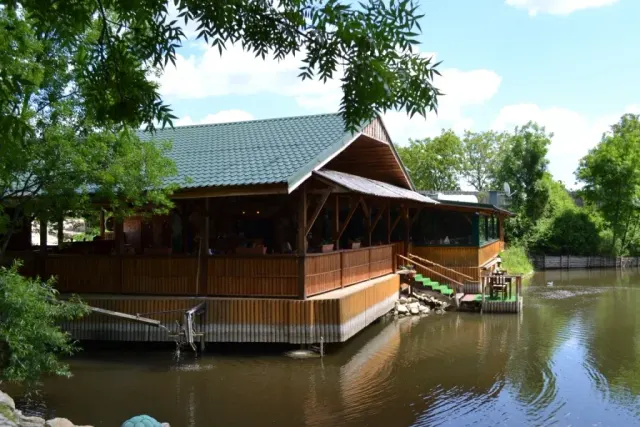 Piešťany + Fisherman’s Court — 1